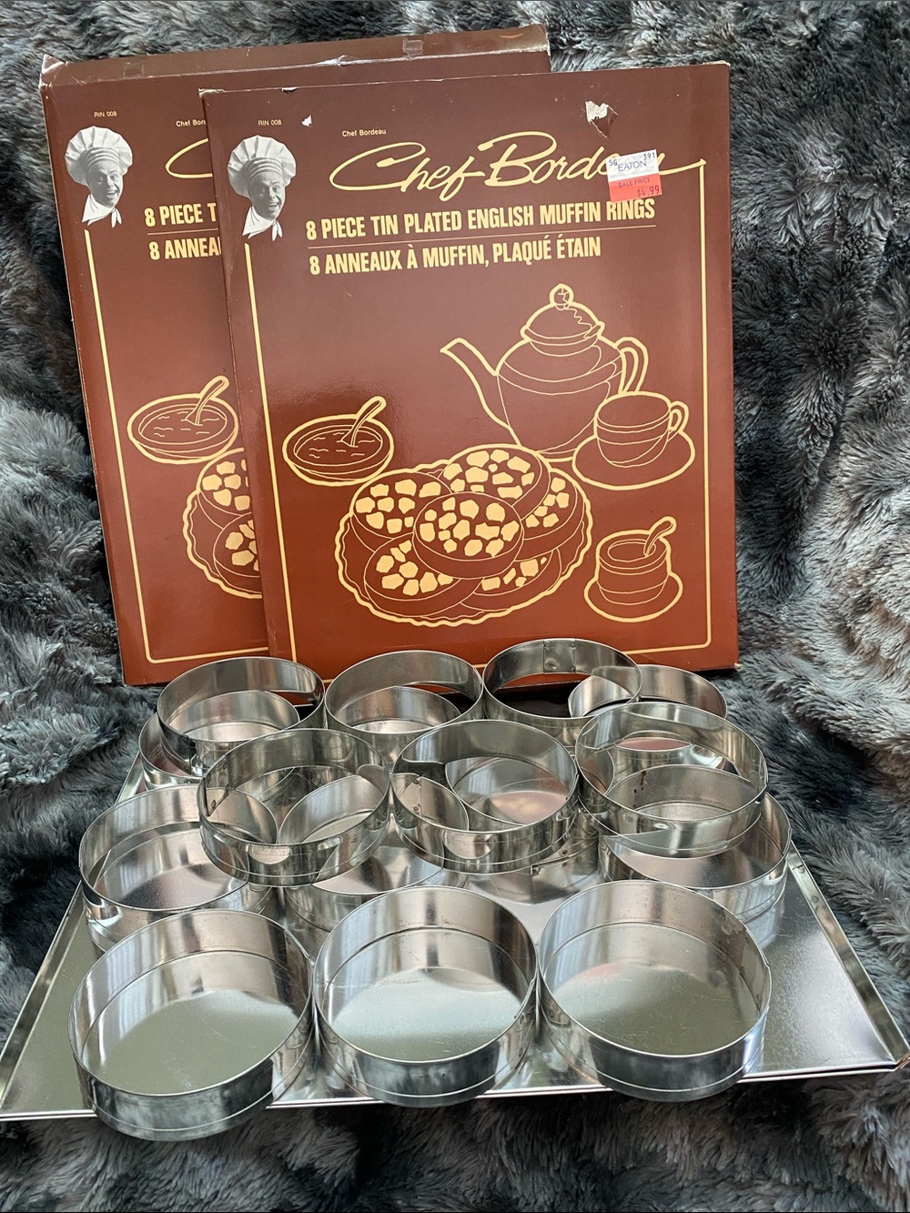 2 Vintage Chef Bordeau 8-Piece Tin Plated English Muffin Rings and trays - Picture 6 of 16